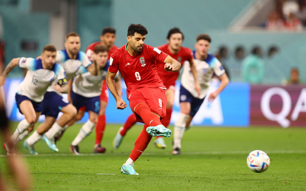 2025欧洲金童奖颁奖典礼：杜埃获得2025年金童奖