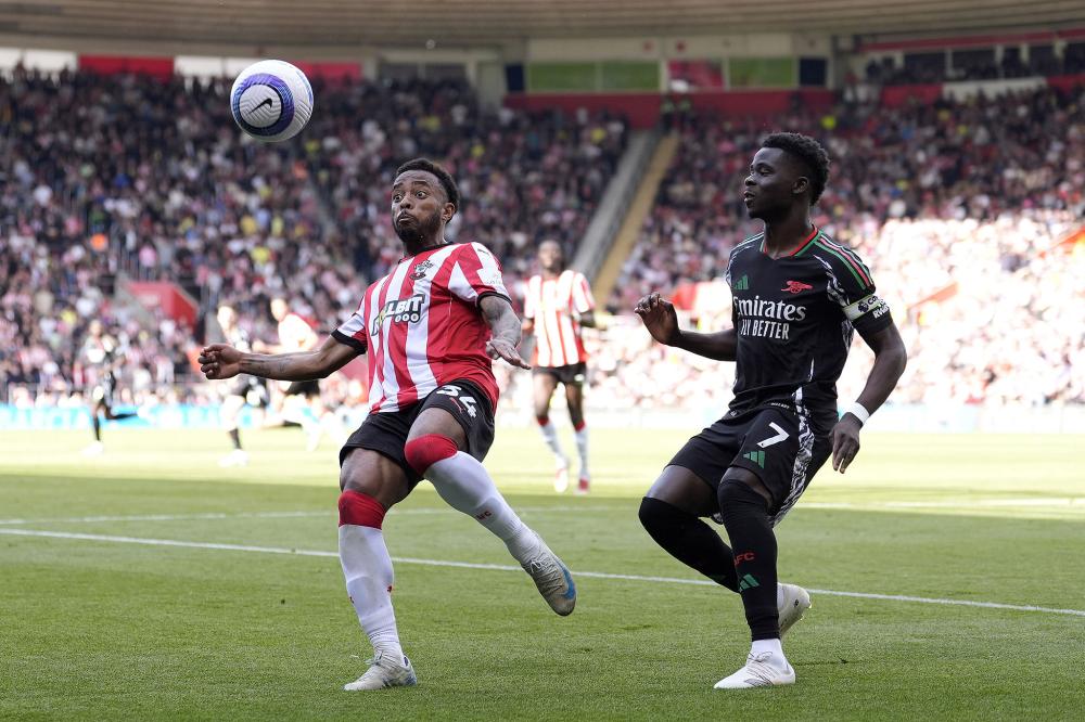 崔永熙：杨瀚森把女友带身边确实压力很大 希望他用实力打破质疑